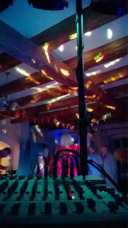 dj na oslavě nerozenin