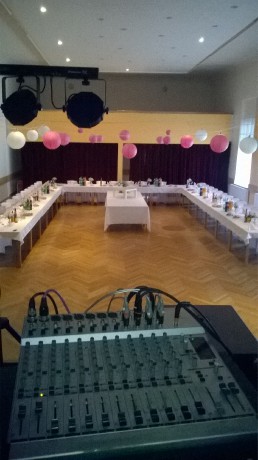 dj příprava na svatbu