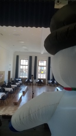 sněhulák na dětské diskotéce